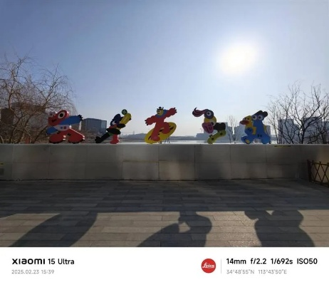 哪吒小米17 Ultra三摄革新，摄影新高度曝光！