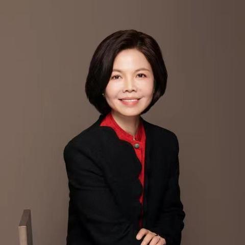 宗馥莉卸任娃哈哈双职，开启新篇章领导力传承