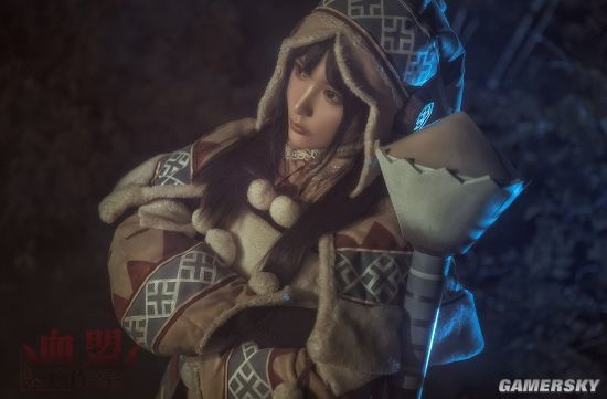 《怪猎荒野》铁匠COS还原度爆表：原画再现，惊喜发现新亮点