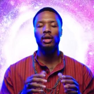 永恒卡包升级攻略：NBA2K23阵容推荐新视角