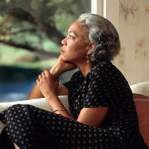 大脑衰老三大高峰：57岁、70岁、78岁，揭秘抗衰新策略