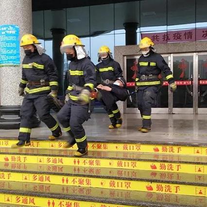 绝地求生大逃杀：校园机场宿舍楼攻略，揭秘高效资源点战术！