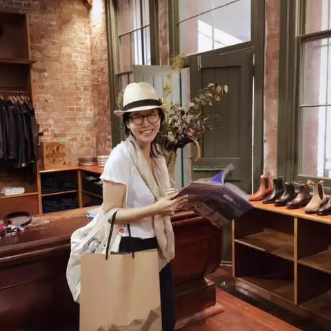 悉尼街头潮人纽约风，保守穿搭竟成焦点新宠