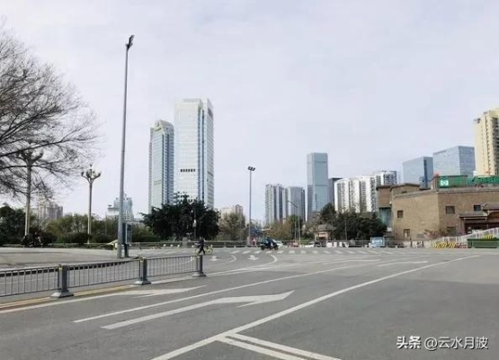 成都公交道空荡荡，网友热议：像素高才是真原因