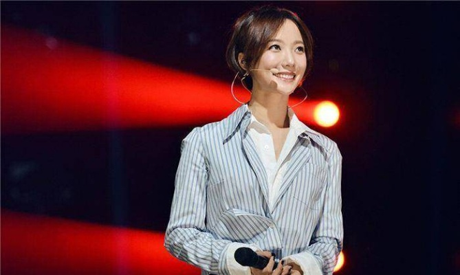 冯骥微博“断更”热议升级，王珞丹关注引猜疑：明星效应将至？