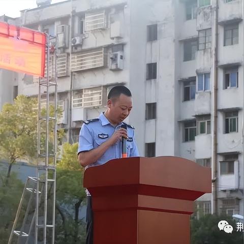 网贷退款受阻，游戏公司称系理性消费，揭秘消费陷阱与维权之道