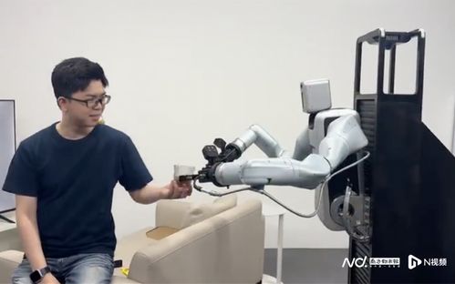 荣耀ROBOT PHONE：首款机器人手机，明年上半年量产，引领智能新潮流