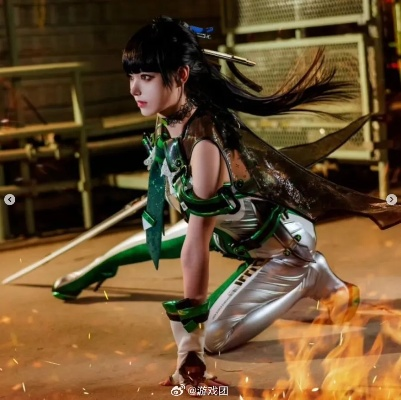 《剑星》COS造型惊艳再现，图赏新风尚！