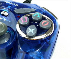 全球独享5000组！水蓝双节棍Wii手柄，稀有珍藏版震撼来袭