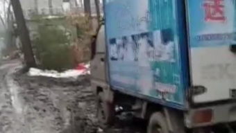 千万粉丝网红毒角SHOW狂赞《影之刃零》大卡车播片，梁其伟感动落泪，创新互动体验震撼来袭