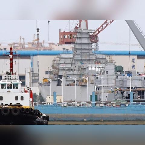 英雄年代2官网入口在哪？2025独家秘笈助你秒速开战！