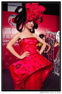 龙珠真人拍摄现场盛况：美女如云，视觉盛宴来袭