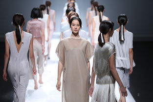 加藤小夏新照曝光！清纯甜美魅力四溢，惊艳寂静岭粉丝心