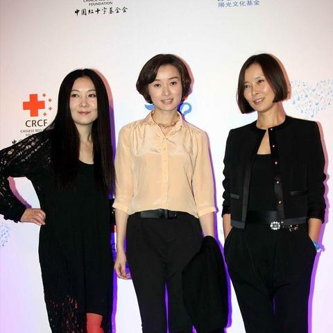 《辐射76》VS《辐射4》深度解析：全面对比揭示全新游戏体验