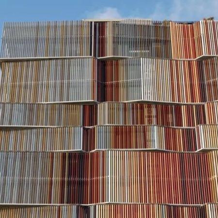 《棕色尘埃2》探险新篇章，揭秘极限挑战新价值