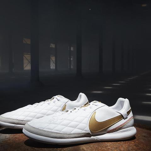 绝地求生R城攻略：高效搜索路线与实战技巧解析