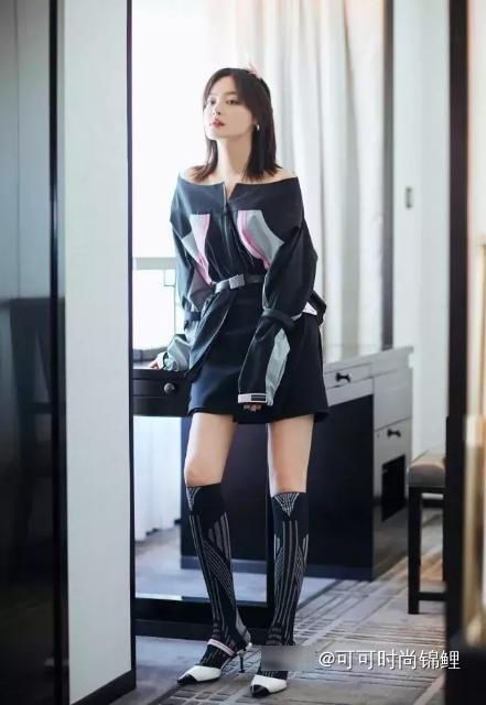 黑丝新衣梨体模，吸睛美照惊艳亮相