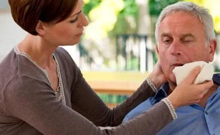 31岁主播三度中风，不良习惯成健康“隐形杀手”