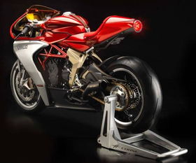 《鸣潮》奥古斯塔CoserYasal新片：揭秘潮流新风尚