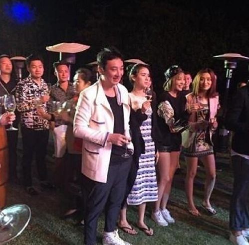 韩国宝藏网红美照惊艳亮相，揭秘AUDDK新风尚