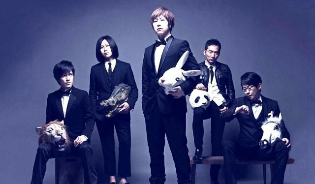 阿信谈惊险舞台意外：F4演唱会补位幕后感人瞬间