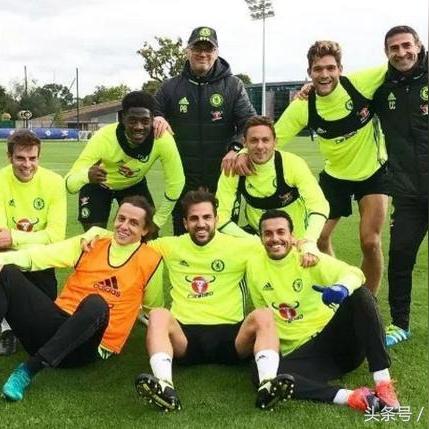 卡卡佩德罗领衔，FIFA16第30周梦幻阵容揭晓！