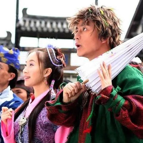 《生化危机4重制版》村庄生存攻略：解锁隐藏宝藏技巧大揭秘