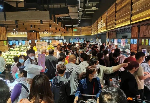 胖东来新店开业火爆：千米长队见证首日千万销售额奇迹