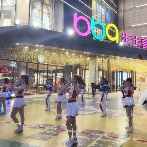 飞天流大剑新攻略：崛起之巅，剑舞巅峰秘籍大公开