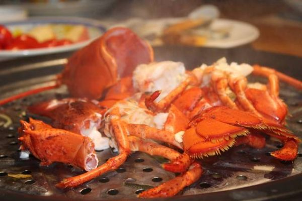 禁煮龙虾螃蟹引风波，餐饮业怒掀维权潮