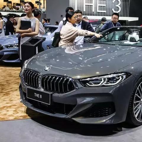 BBA降价激战，问界M8销量飙升成黑马新贵