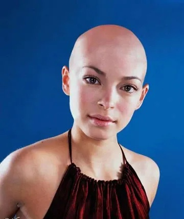 星际女神降临：光头女主变绝世美女大揭秘