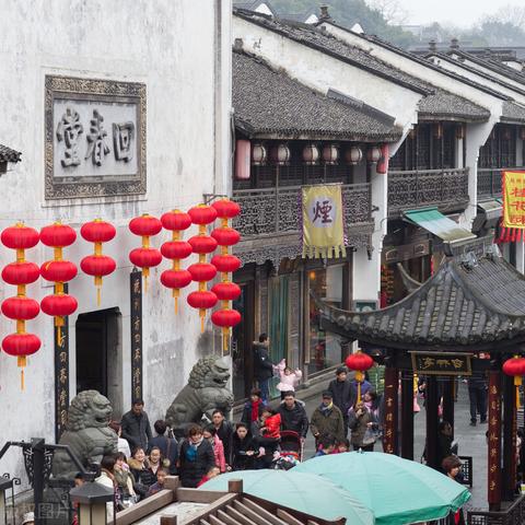 传奇世界下载，2025年避坑终极攻略，你选对渠道了吗？