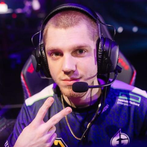 《无畏契约》皮肤解析：深度揭秘全新价值解析