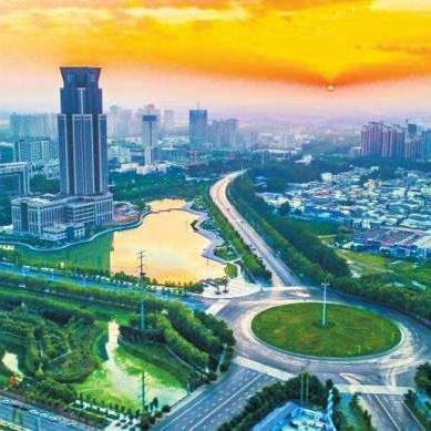 《钢铁崛起》新手必看：攻略全解析，掌握核心玩法与系统精髓