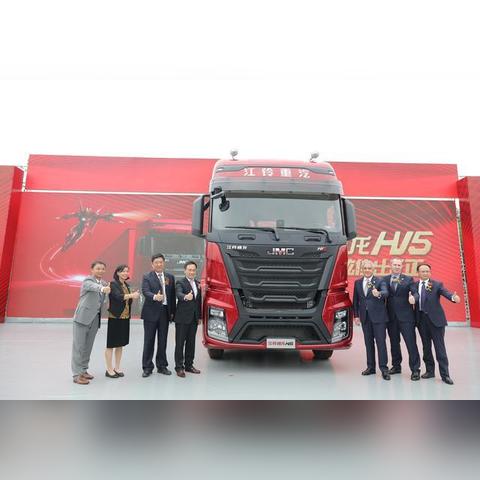 120万兆网络速递，72TB数据仅需1.6小时，告别卡车运输新纪元