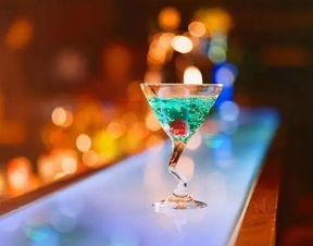 男子派对惊现液氮鸡尾酒，一饮即爆胃倒地！