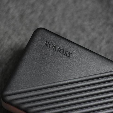 手机续航极限挑战：揭秘“挂尿袋”网友电池极限体验