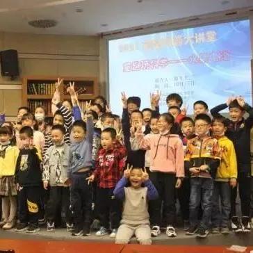 2025年最火的游戏趣商品有哪些？专家独家解析新潮流！