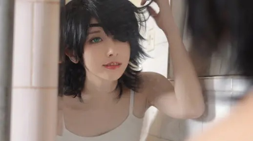 姬野大姐姐居家内衣慵懒性感，COS《电锯人》新风尚演绎