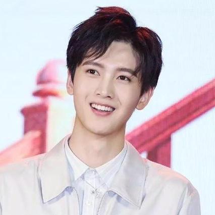 蔡依林巡演惊艳造型首曝，十四城官宣引狂潮