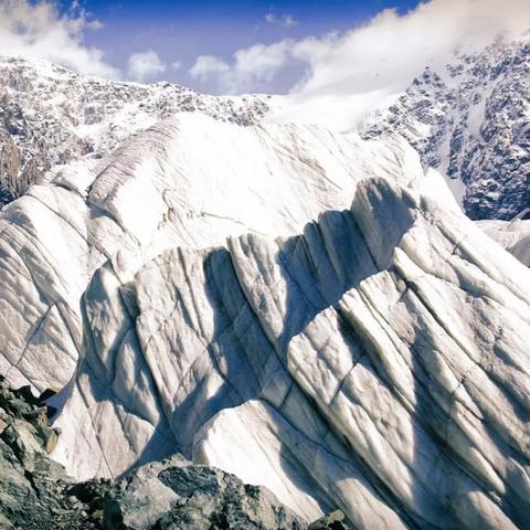 《零红蝶RE》惊悚截图揭秘：血糊诡异微笑惊悚至极