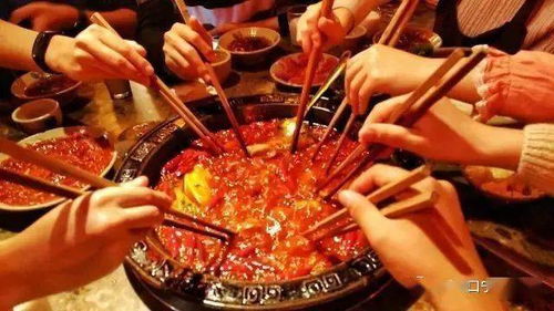 火锅观影新潮流，影院抢夺饭店生意火