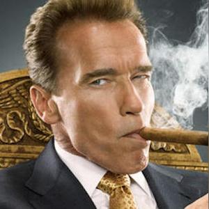 宇树机器人再现终结者神技，空中回旋踢爆西瓜，科技新高度！