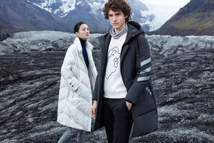 加拿大鹅羽绒服三亚惊爆价6900元，抢购热潮席卷游客！