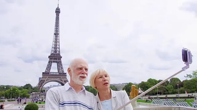 巴黎素颜照引热议，大爷文旅之旅价值超百万！