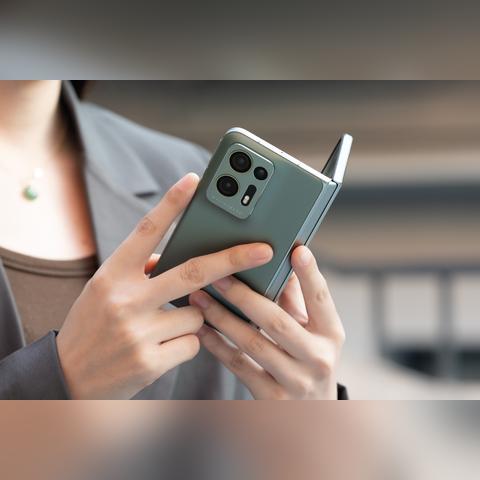 苹果拆解OPPO折叠屏：深度学习折叠屏技术新突破