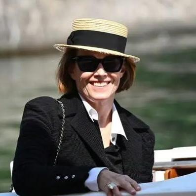 异形猎人套装揭秘：手游《无畏契约》特效皮肤大曝光