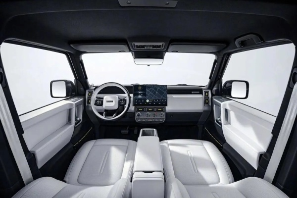 平民路虎奇瑞iCAR V27量产首秀，颠覆想象新体验