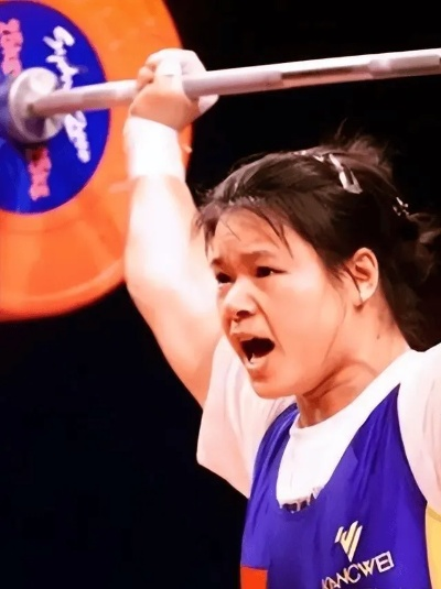 奥运冠军退役带货引争议，委屈发声：生活不易，我也需要自食其力